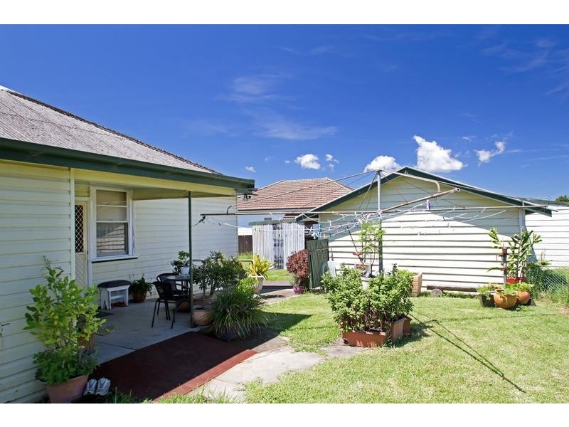 84 Anderson Drive, Tarro NSW 2322