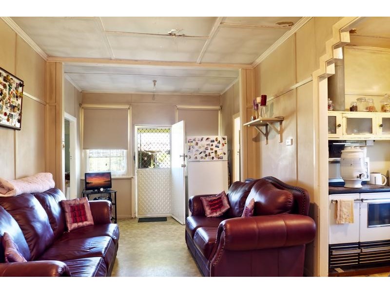 84 Anderson Drive, Tarro NSW 2322