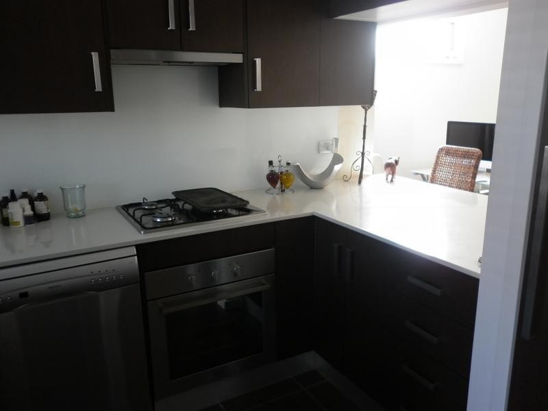 2/30 WINSOR ST, Merewether NSW 2291