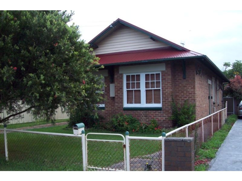 44 KINGS RD, New Lambton NSW 2305