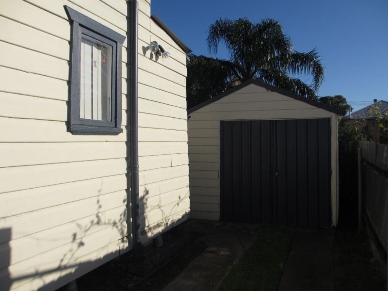 24 SUNNYSIDE ST, Mayfield NSW 2304