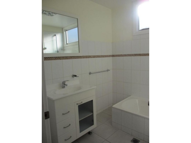 24 SUNNYSIDE ST, Mayfield NSW 2304