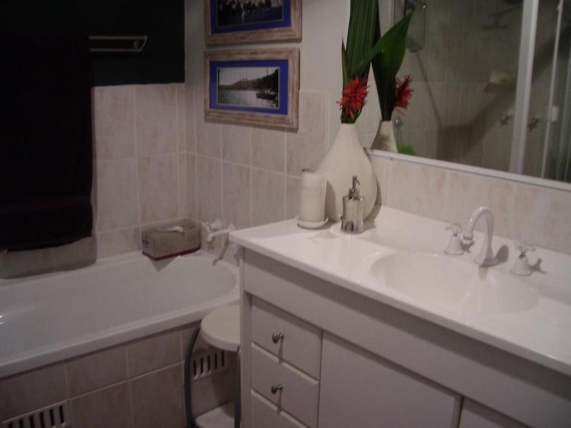 2/45 HANBURY ST, Mayfield NSW 2304