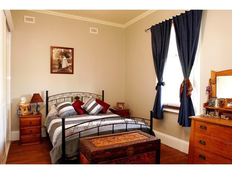 112 YOUNG ST, Carrington NSW 2294