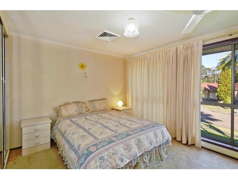 33 Greenwood Avenue, Belmont NSW 2280