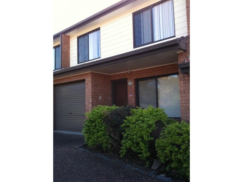 2/39 Dickinson Street, Charlestown NSW 2290