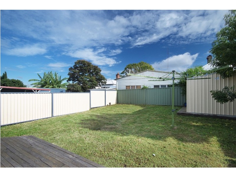 16 Clara Street, Mayfield East NSW 2304