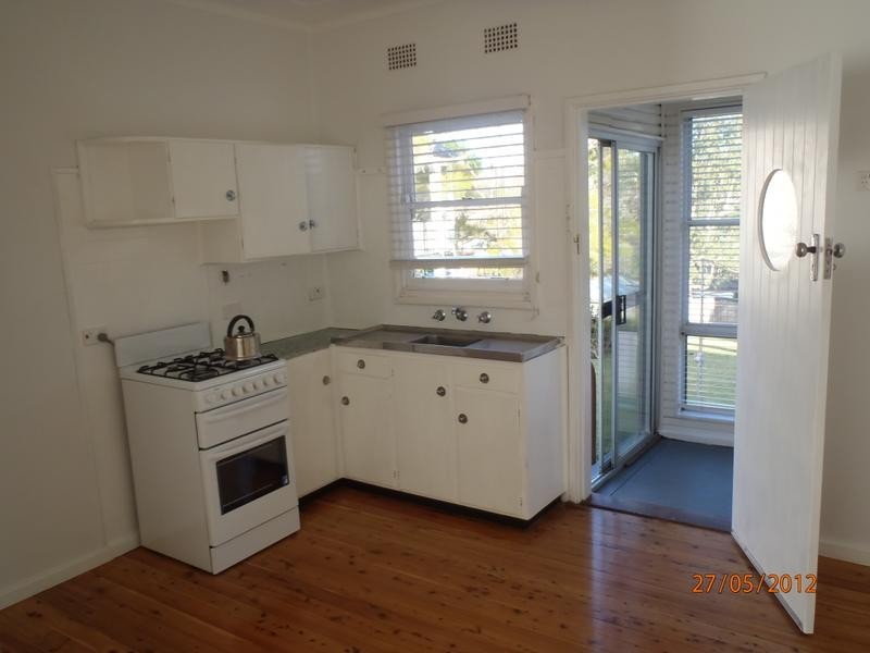 31 Rodway Parade, Kotara NSW 2289