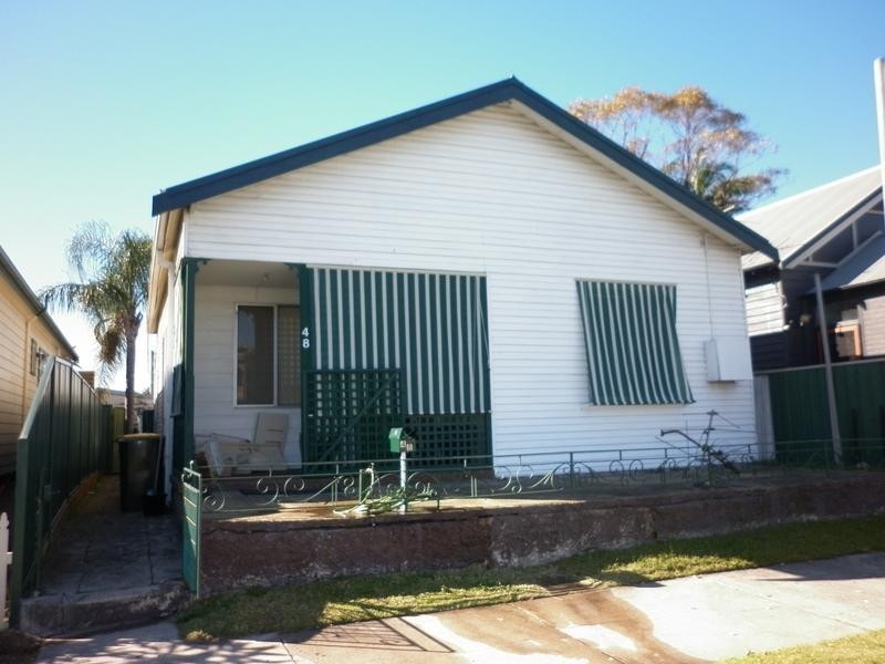 48 YOUNG, Carrington NSW 2294