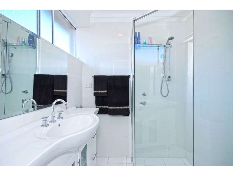 1 BLACKWOOD CRT, Maryland NSW 2287