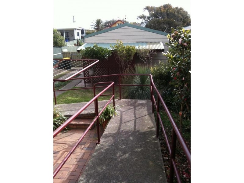 223 MITCHELL ST, Stockton NSW 2295