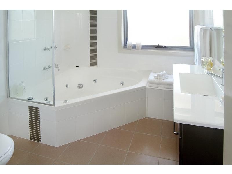 31 NARARA RD, Adamstown NSW 2289