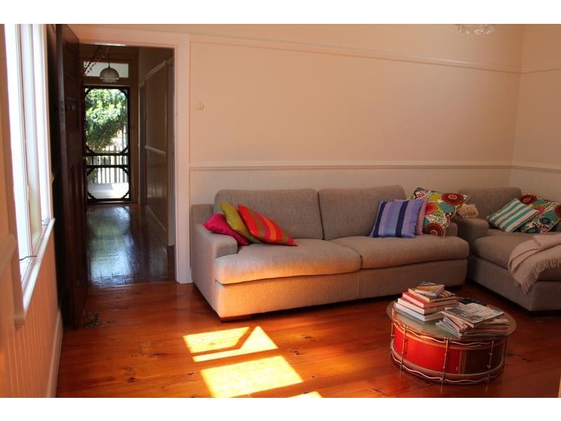 182 LAWSON ST, Hamilton South NSW 2303