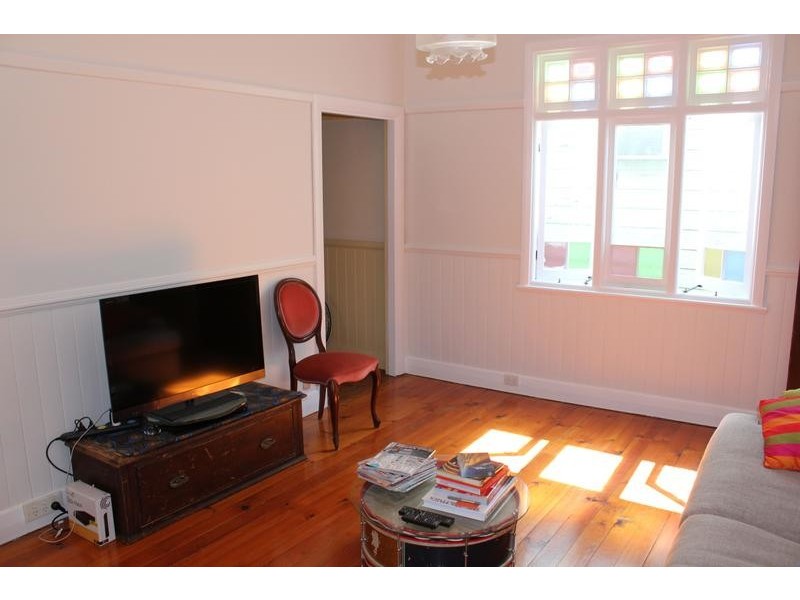 182 LAWSON ST, Hamilton South NSW 2303