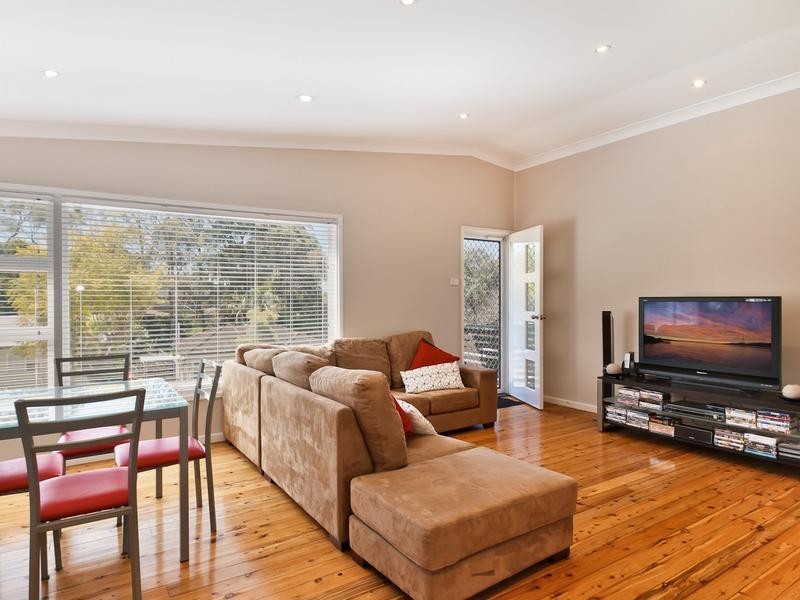 75 Roslyn Avenue, Charlestown NSW 2290