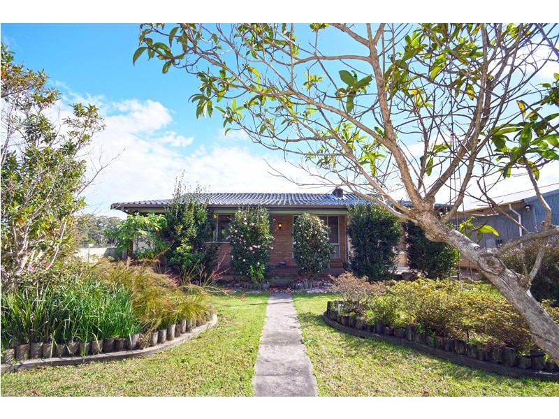 17 Fairlands Road, Medowie NSW 2318