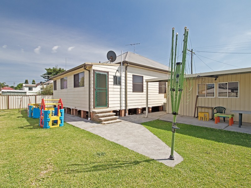 23 Myola Street, Mayfield NSW 2304