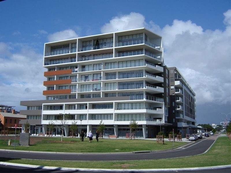 401/2 Honeysuckle Dve, Newcastle NSW 2300