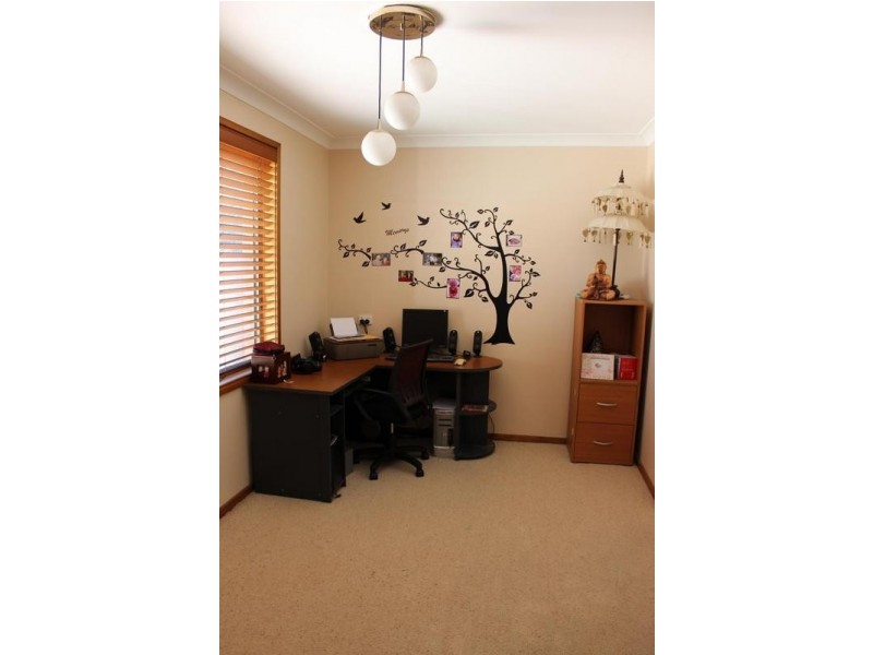 4 GEMINI AVE, Elermore Vale NSW 2287