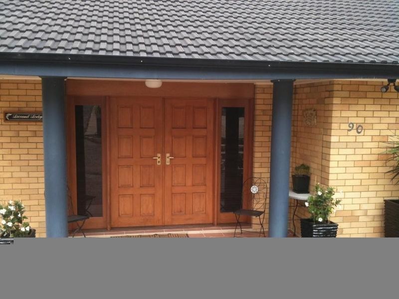 90 WARNERS BAY RD, Warners Bay NSW 2282