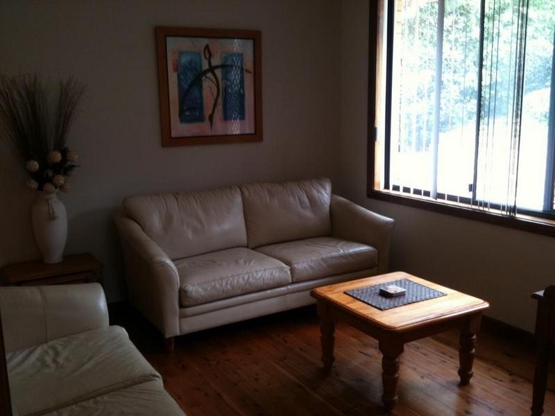 90 WARNERS BAY RD, Warners Bay NSW 2282