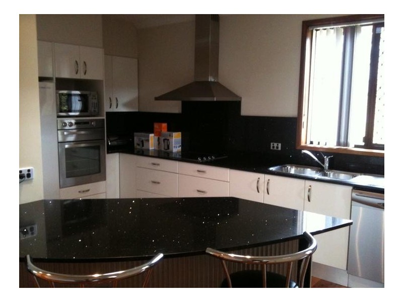 90 WARNERS BAY RD, Warners Bay NSW 2282