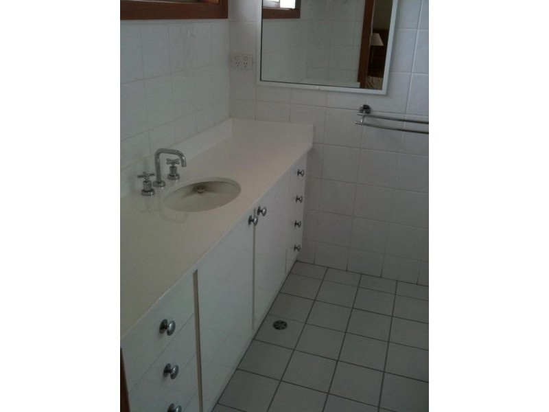 90 WARNERS BAY RD, Warners Bay NSW 2282