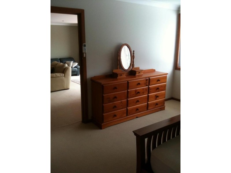 90 WARNERS BAY RD, Warners Bay NSW 2282