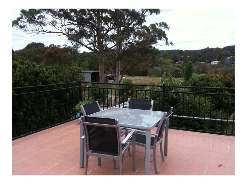 90 WARNERS BAY RD, Warners Bay NSW 2282