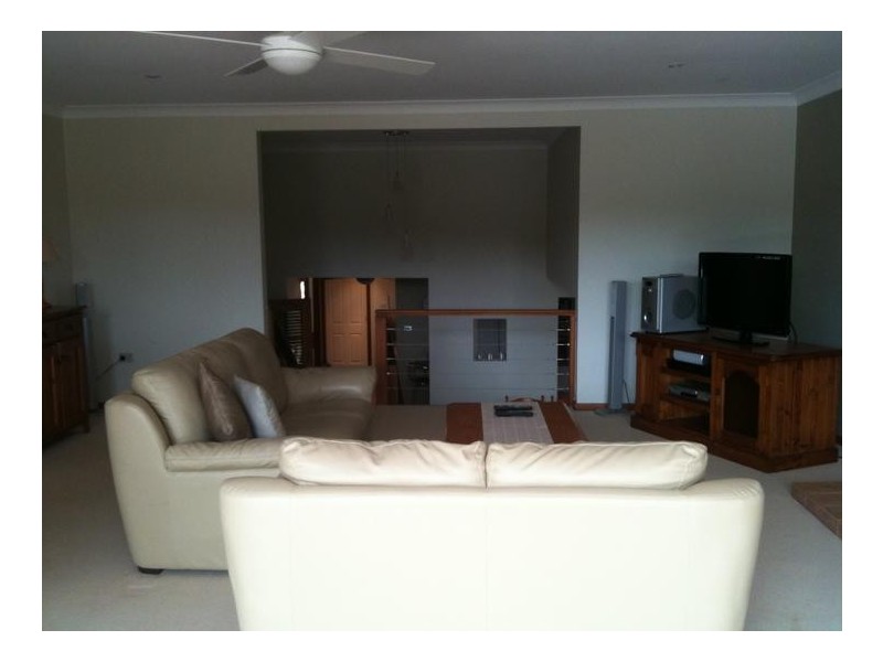 90 WARNERS BAY RD, Warners Bay NSW 2282