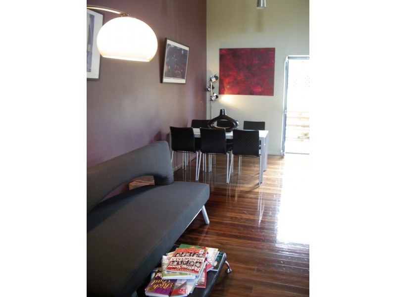 2/45 HANBURY ST, Mayfield NSW 2304