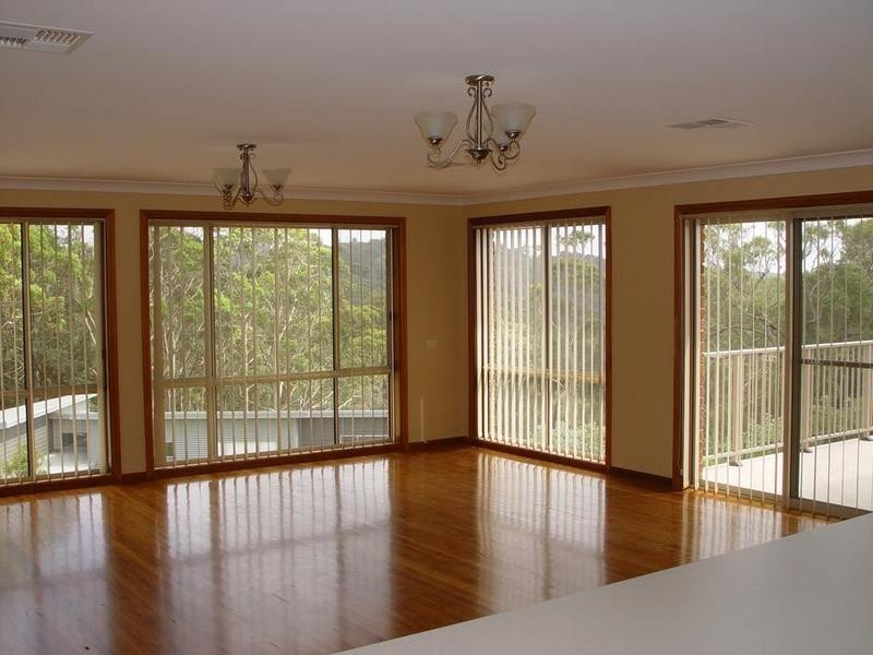 1 BEULAH PL, Kotara NSW 2289
