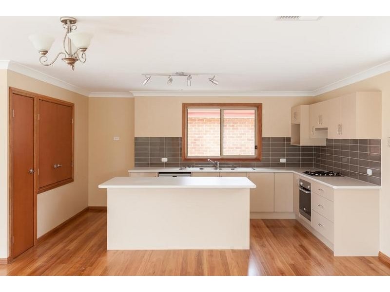 1 BEULAH PL, Kotara NSW 2289
