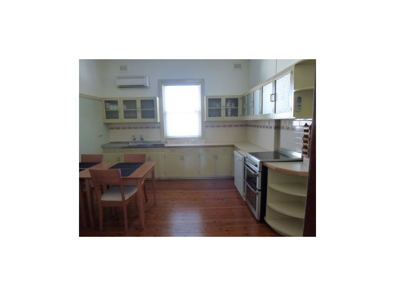 2/44 Stewart Avenue, Hamilton South NSW 2303