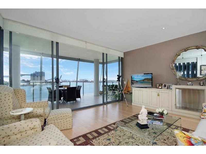 403/17 Honeysuckle Drive, Newcastle NSW 2300