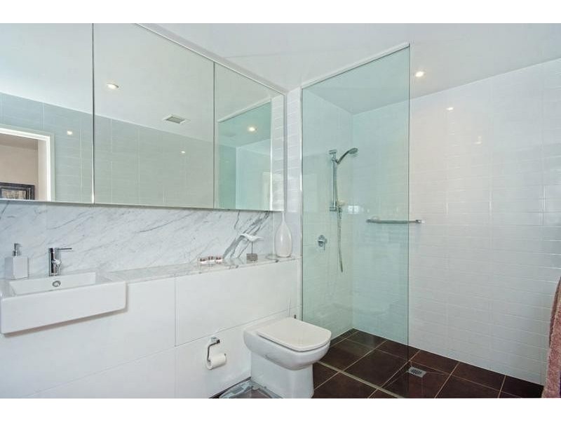 403/17 Honeysuckle Drive, Newcastle NSW 2300