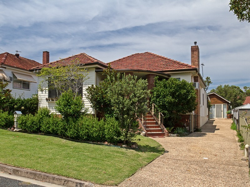 11 Woodlands Avenue, New Lambton NSW 2305