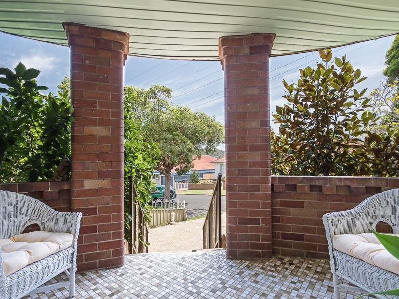 11 Woodlands Avenue, New Lambton NSW 2305