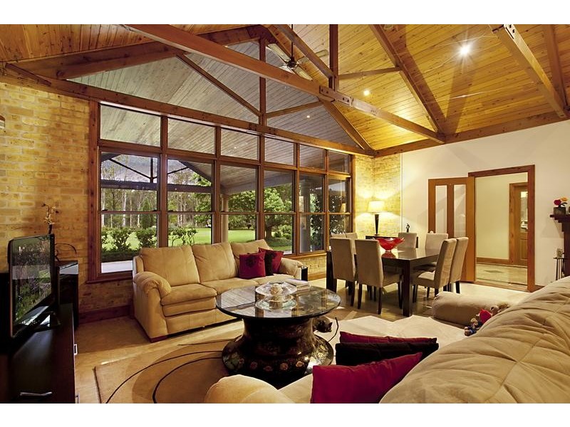 169 McFarlanes Road, Berry Park NSW 2321