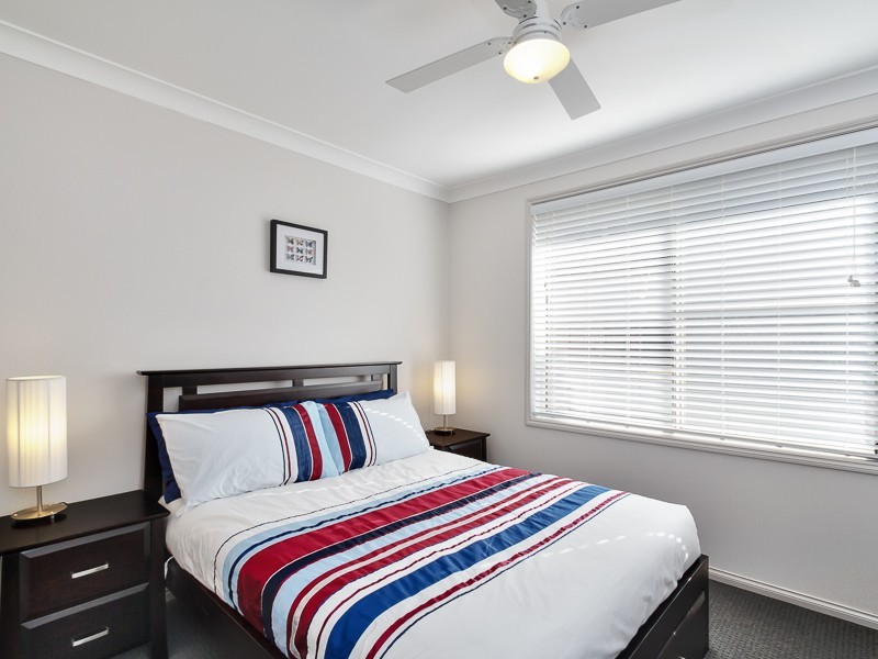5/2 Crebert Street, Mayfield East NSW 2304