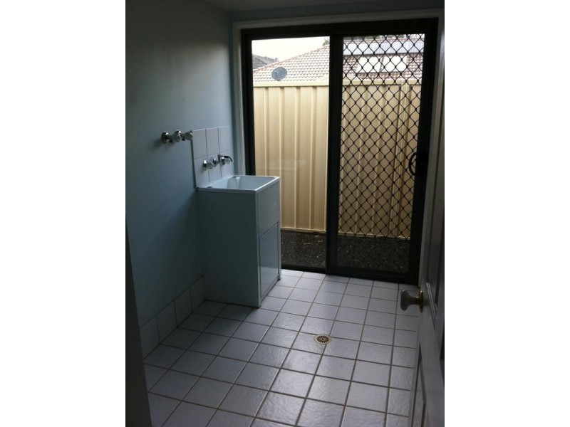 2 REID CLOSE, Maryland NSW 2287