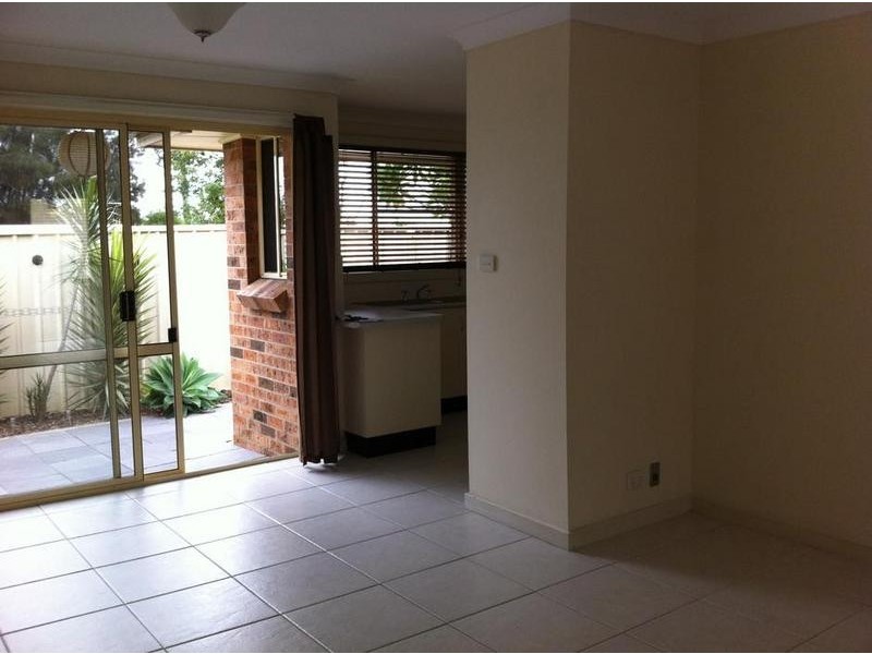 3/12 ANGAPHORA DRIVE, Warabrook NSW 2304