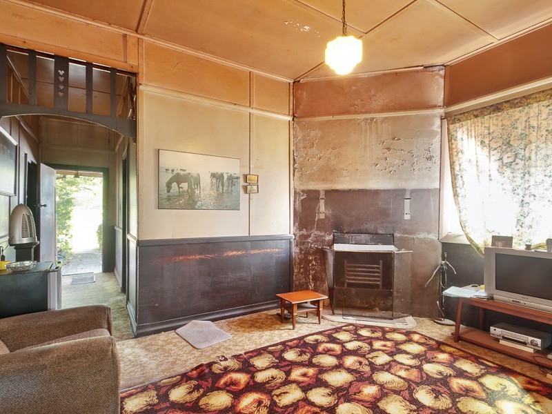 6 Helen Street, Cardiff South NSW 2285