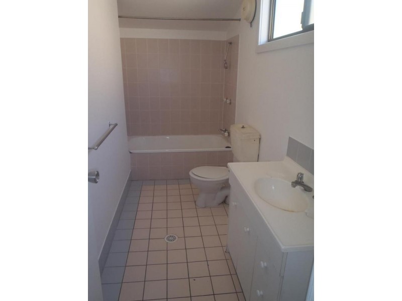 35 Gullivers Street, Hamilton NSW 2303