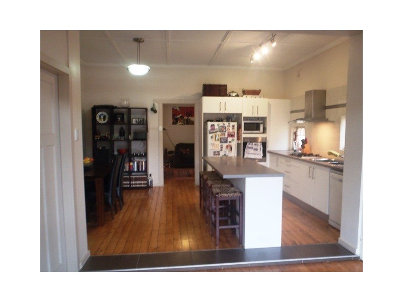 38 Skelton Street, Hamilton East NSW 2303