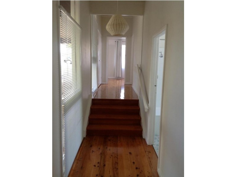 10 Ashford Parade, Merewether Heights NSW 2291