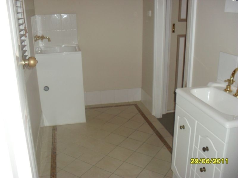 4 ARNOLD ST, Mayfield NSW 2304