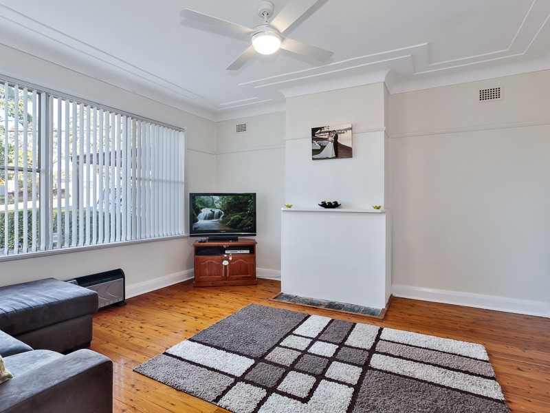 45 Fifth Street, Cardiff South NSW 2285