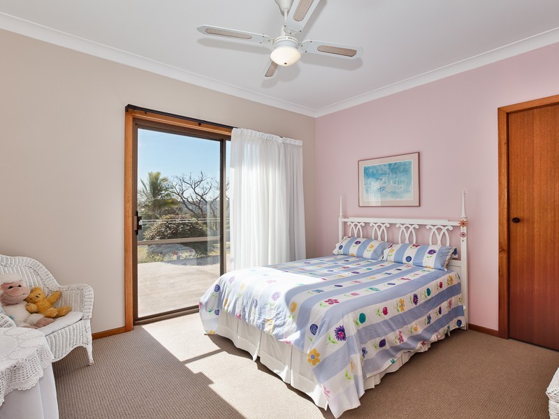 21 Blaxland Road, Macquarie Hills NSW 2285