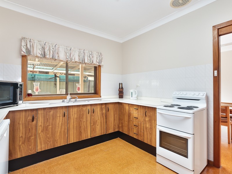 21 Blaxland Road, Macquarie Hills NSW 2285